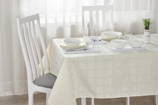 Скатерть EVIO Elite 150х180 см